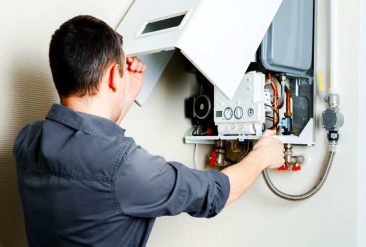 Are licensed and experienced hot water repairers important to hire